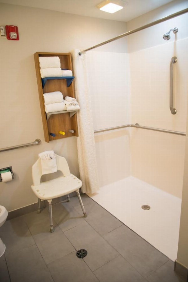 Microtel Inn & Suites by Wyndham Daphne image 30