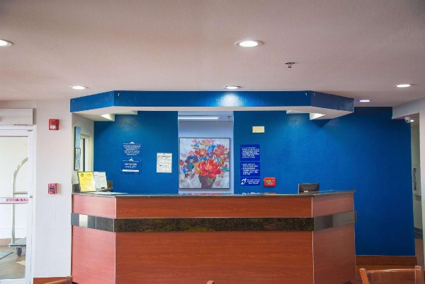 Microtel Inn & Suites by Wyndham Daphne image 4